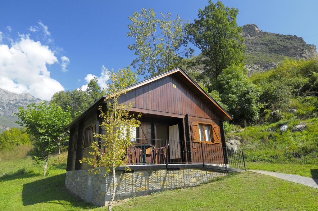 Bungalows La Borda D'Arnaldet Vilanova i la Geltrú Extérieur photo
